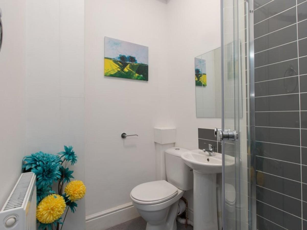 Townhouse @ 166 Ruskin Road Crewe Room photo