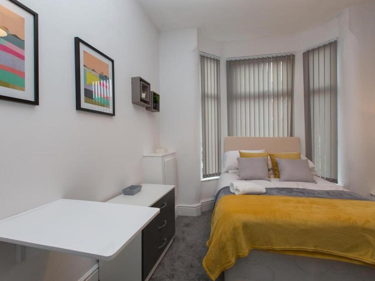 Townhouse @ 166 Ruskin Road Crewe Room photo